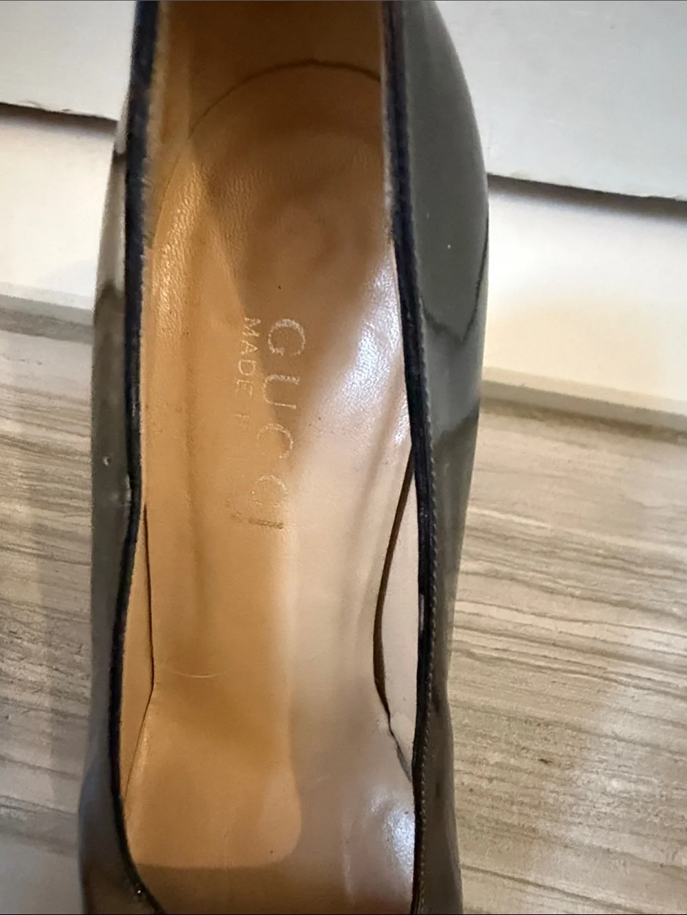 Vintage Gucci Olive Patent Leather Horsebit Pumps in Shiny Olive - Picture 4 of 11